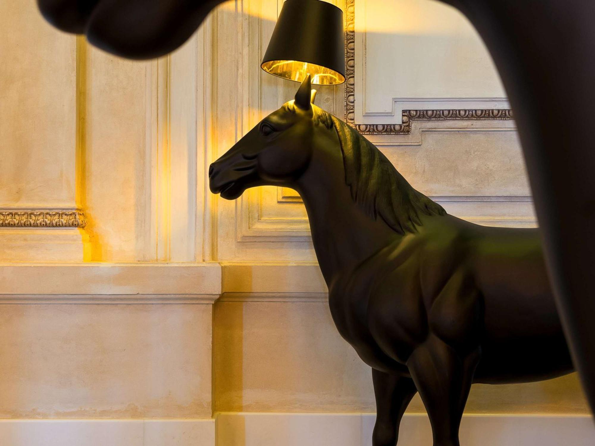 Sofitel Montevideo Casino Carrasco & Spa Extérieur photo The horse lamp